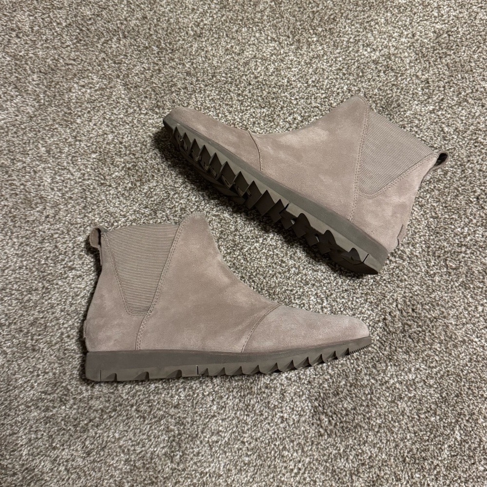 Sorel Harlow Chelsea Boot - Ash Brown